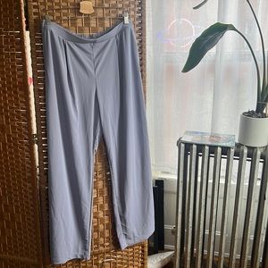 Uniqlo Crepe Jersey Straight Pants